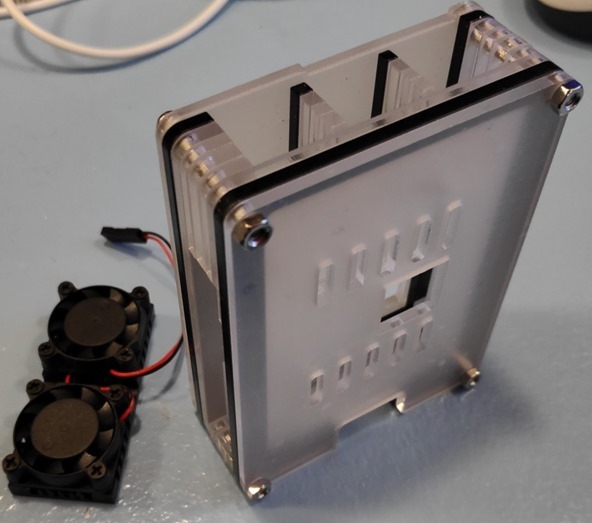 Case and dual heatsink for RPI3 Model B