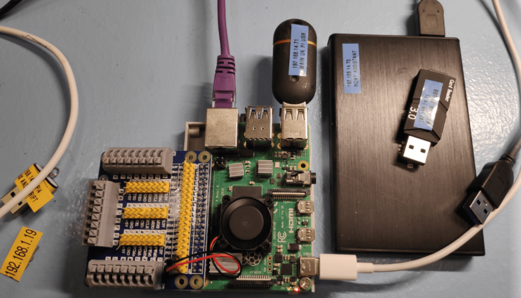 USB 3 BOOT on 2GB Raspberry PI 4 WORKS - TESTED
