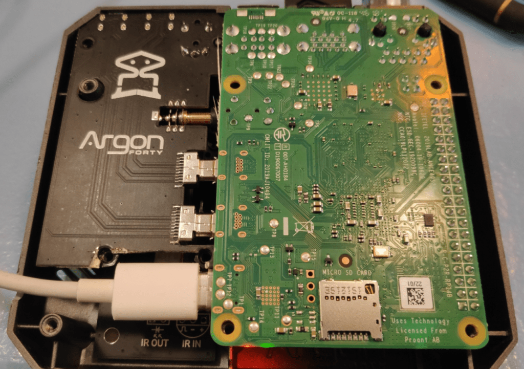 Argon ONE Case for Raspberry Pi 4 Updated - Scargill's Tech Blog